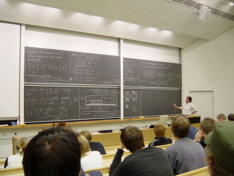 800px-Math lecture at TKKautor Tungsten